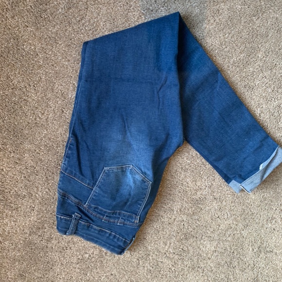 Size 5 jeans - Picture 2 of 2